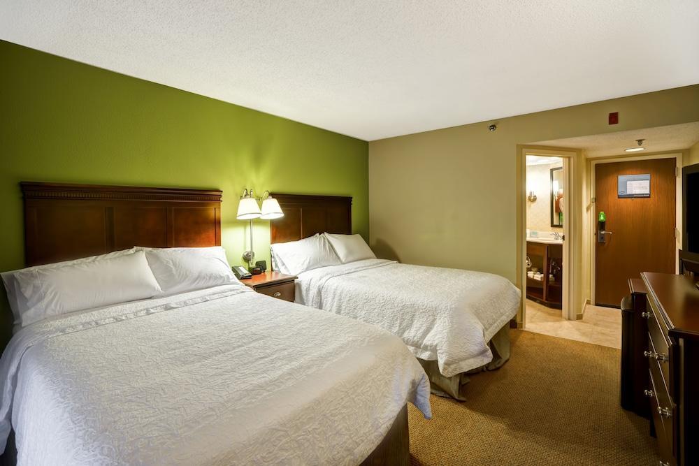 Hampton Inn Morgantown Extérieur photo