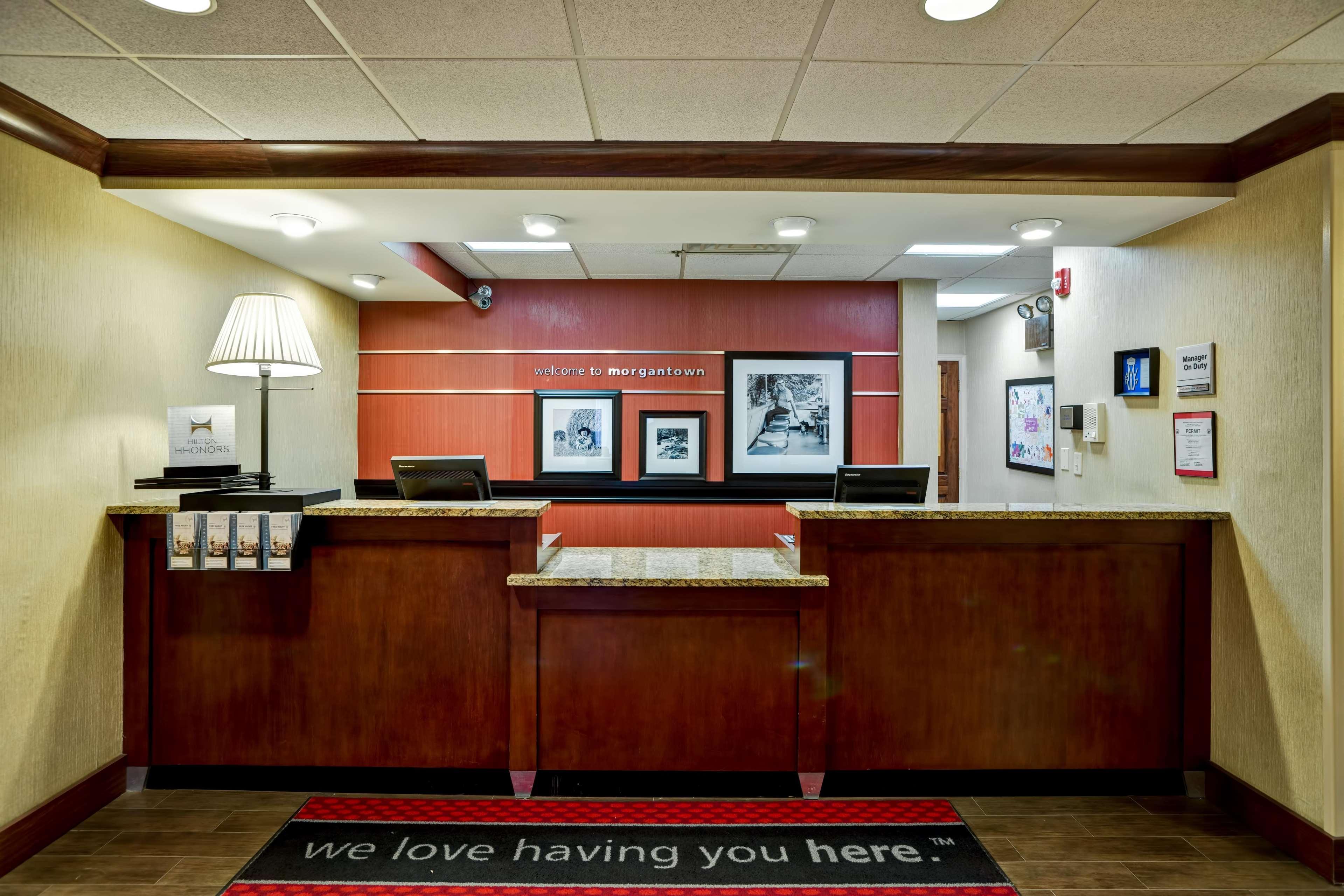 Hampton Inn Morgantown Extérieur photo