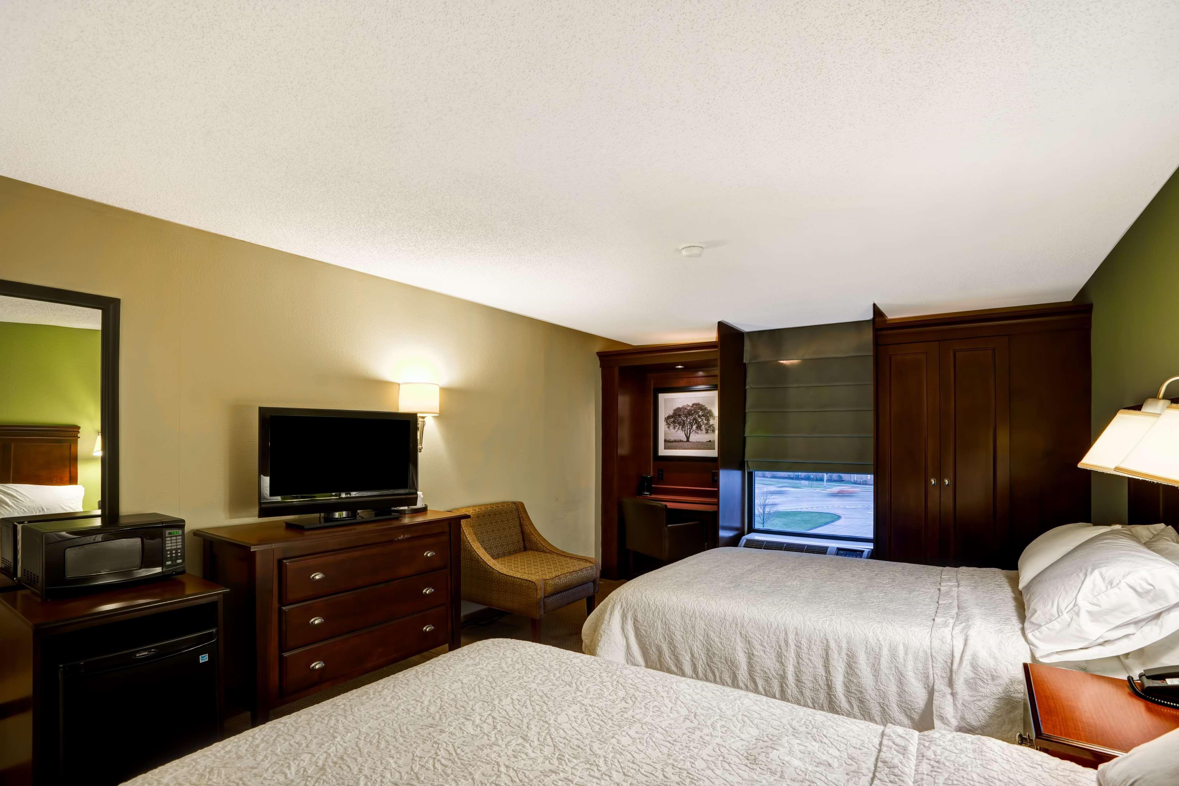 Hampton Inn Morgantown Extérieur photo