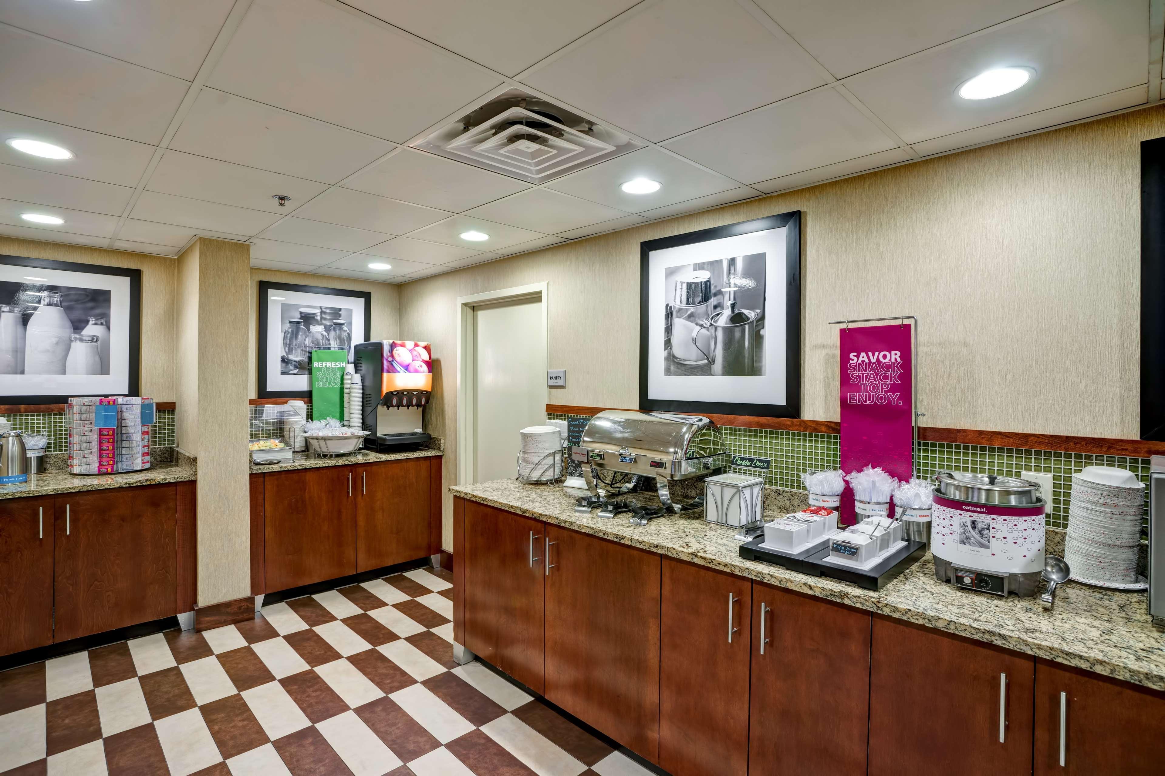 Hampton Inn Morgantown Extérieur photo