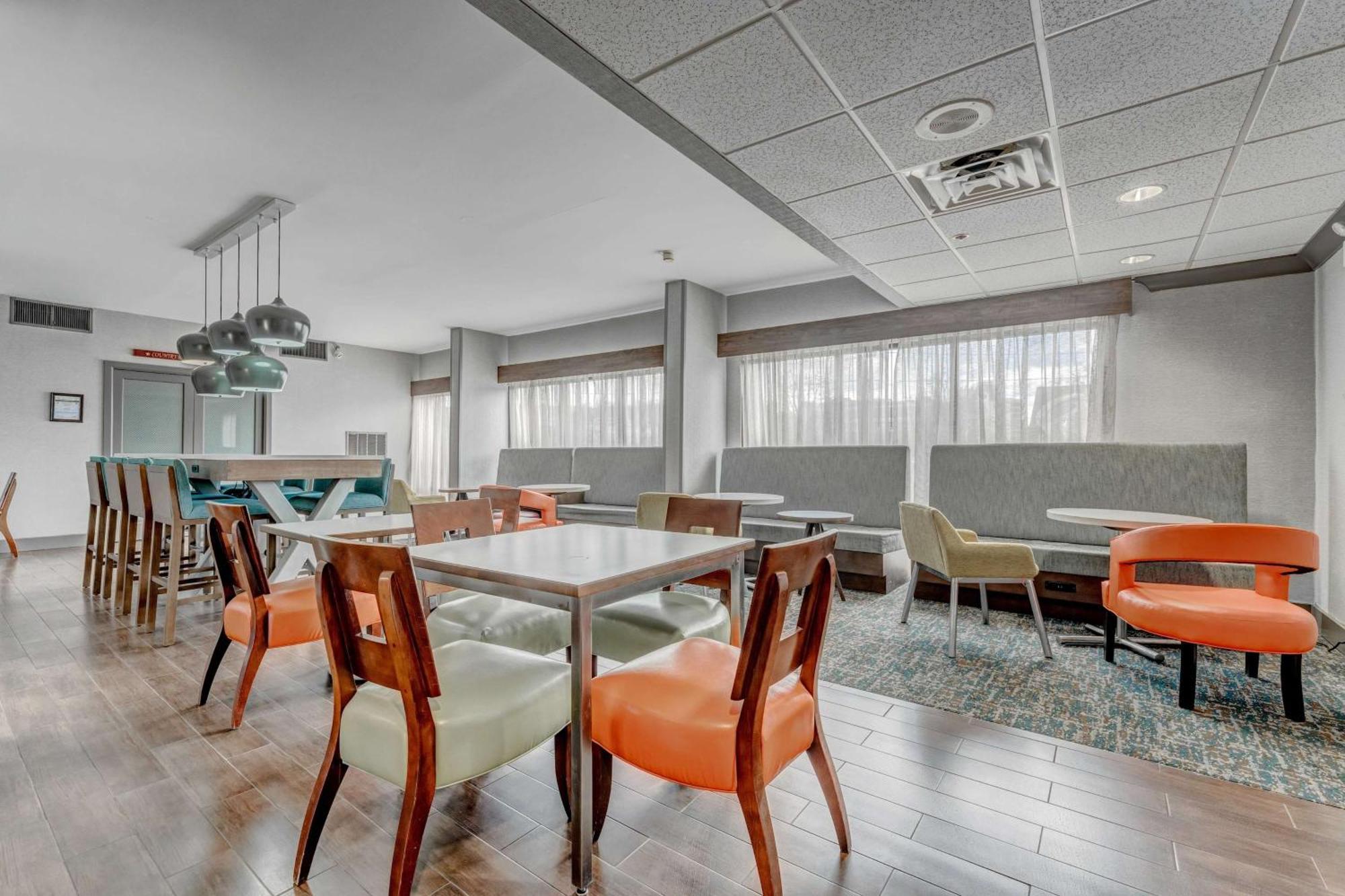 Hampton Inn Morgantown Extérieur photo