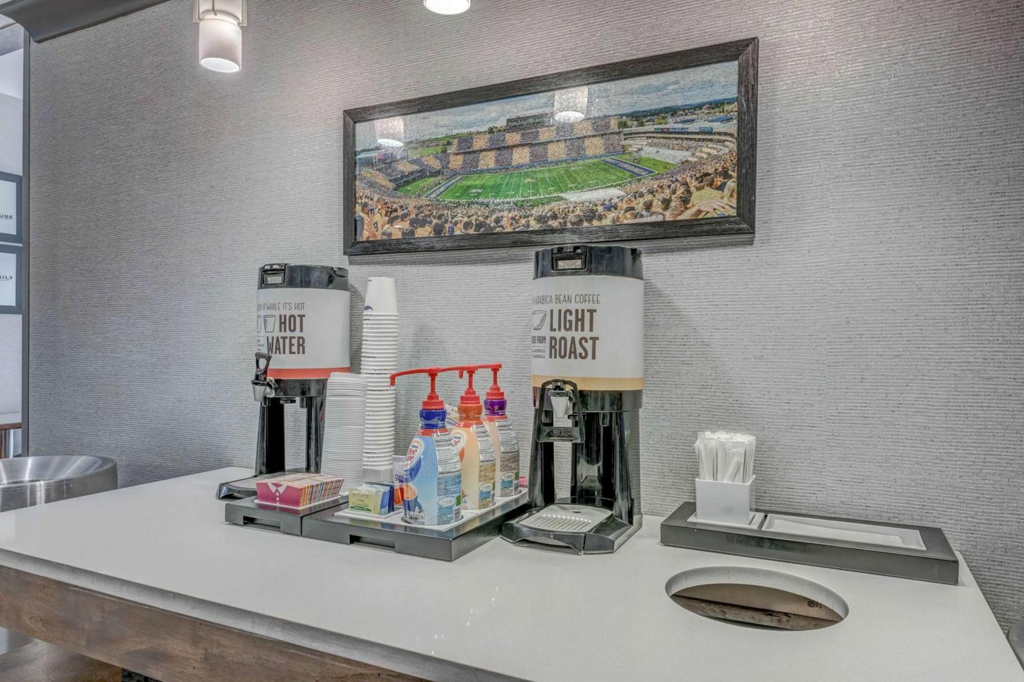 Hampton Inn Morgantown Extérieur photo